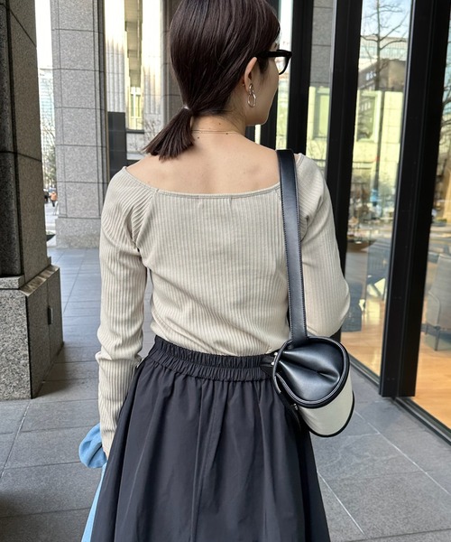 DouDou(ドゥドゥ)の「ワイドテレコスクエアプルオーバー(Tシャツ/カットソー・レディース・ベージュ/オフホワイト/ブラック・FREE)」の21枚目の写真