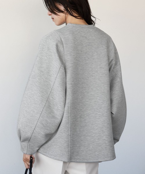 ELFRANK(エルフランク)の「ダンボールニットボリューム袖プルオーバー(Tシャツ/カットソー・レディース・オフホワイト/グレー/ブラック・FREE)」の15枚目の写真
