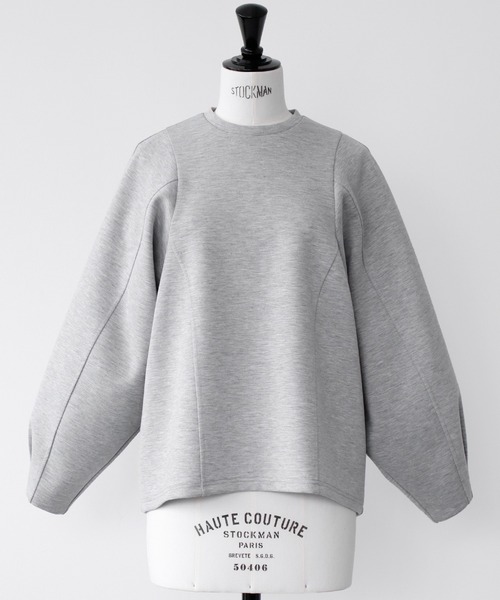 ELFRANK(エルフランク)の「ダンボールニットボリューム袖プルオーバー(Tシャツ/カットソー・レディース・オフホワイト/グレー/ブラック・FREE)」の17枚目の写真
