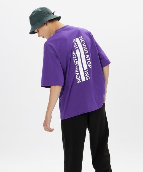 THE NORTH FACE(ザノースフェイス)の「【THE NORTH FACE】S/S NEVER STOP ING Tee(Tシャツ/カットソー・メンズ・ホワイト/ブラック/パープル・MEDIUM/LARGE/X-LARGE)」の3枚目の写真