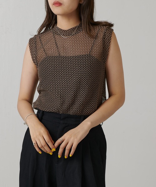 Lui's（ルイス）の「バイカラーメッシュタンクトップ（Tシャツ/カットソー・レディース・ブラック/ブラウン・FREE）」の2枚目の写真