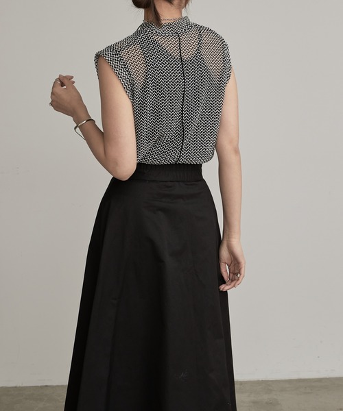 Lui's（ルイス）の「バイカラーメッシュタンクトップ（Tシャツ/カットソー・レディース・ブラック/ブラウン・FREE）」の8枚目の写真