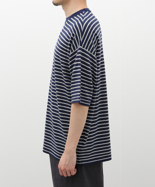 EDIFICE LA BOUCLE(エディフィスラブークル)の「【LA BOUCLE / ラブ―クル】ウォッシャブル ビッグ ニット Tシャツ(ニット/セーター・メンズ・ネイビー/ホワイト/サックスブルー・2/3)」の6枚目の写真