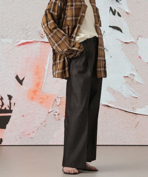 Apo(s)ture(アポスチャー)の「ARIA-013/デニムストレッチタックワイドパンツ(デニムパンツ・レディース・ブルー/ブラック/ベージュ/ネイビー・XL/L/M/XS/S)」の1枚目の写真