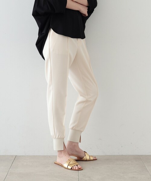 GALLEST(ギャレスト)の「◆ピンタックスリットジョガーパンツ(その他パンツ・レディース・アイボリー/ブラック/グレー・36/38/40)」の13枚目の写真