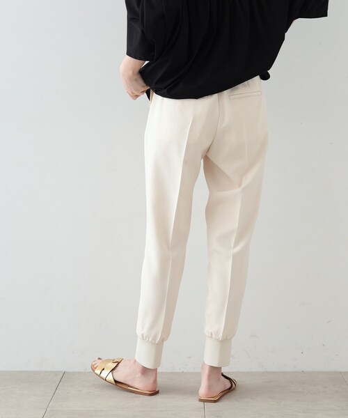 GALLEST(ギャレスト)の「◆ピンタックスリットジョガーパンツ(その他パンツ・レディース・アイボリー/ブラック/グレー・36/38/40)」の14枚目の写真