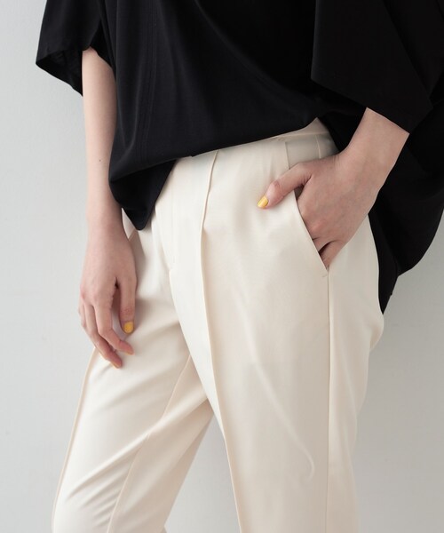 GALLEST(ギャレスト)の「◆ピンタックスリットジョガーパンツ(その他パンツ・レディース・アイボリー/ブラック/グレー・36/38/40)」の16枚目の写真