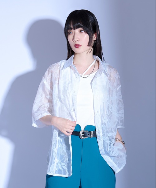 Ellno Loset（エルノロゼット）の「フラワーオパールシアーシャツ（シャツ/ブラウス・メンズ・ブラック/グレー/オフホワイト・SMALL/MEDIUM/LARGE）」の4枚目の写真