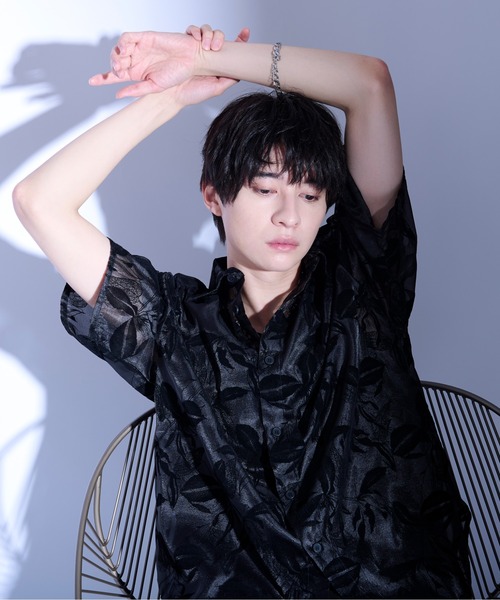 Ellno Loset（エルノロゼット）の「フラワーオパールシアーシャツ（シャツ/ブラウス・メンズ・ブラック/グレー/オフホワイト・SMALL/MEDIUM/LARGE）」の21枚目の写真
