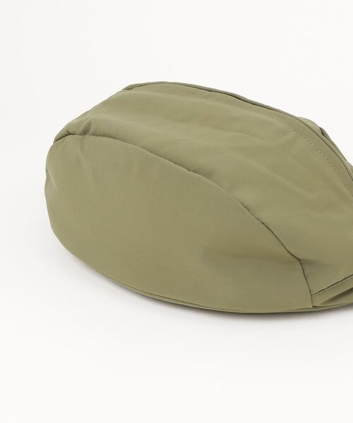 ALTROSE(アルトローズ)の「ALTROSE / ティムボディBAG / #250090(ボディバッグ/ウエストポーチ・レディース・ブラック/アイボリー/シルバー/カーキ/グレー/ベージュ・ONESIZE)」の8枚目の写真