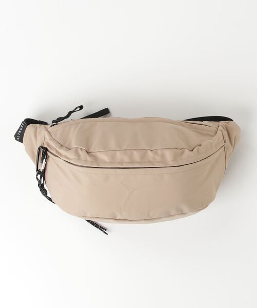 ALTROSE(アルトローズ)の「ALTROSE / ティムボディBAG / #250090(ボディバッグ/ウエストポーチ・レディース・ブラック/アイボリー/シルバー/カーキ/グレー/ベージュ・ONESIZE)」の15枚目の写真