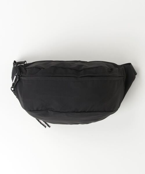 ALTROSE(アルトローズ)の「ALTROSE / ティムボディBAG / #250090(ボディバッグ/ウエストポーチ・レディース・ブラック/アイボリー/シルバー/カーキ/グレー/ベージュ・ONESIZE)」の16枚目の写真