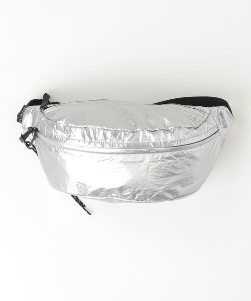 ALTROSE(アルトローズ)の「ALTROSE / ティムボディBAG / #250090(ボディバッグ/ウエストポーチ・レディース・ブラック/アイボリー/シルバー/カーキ/グレー/ベージュ・ONESIZE)」の19枚目の写真