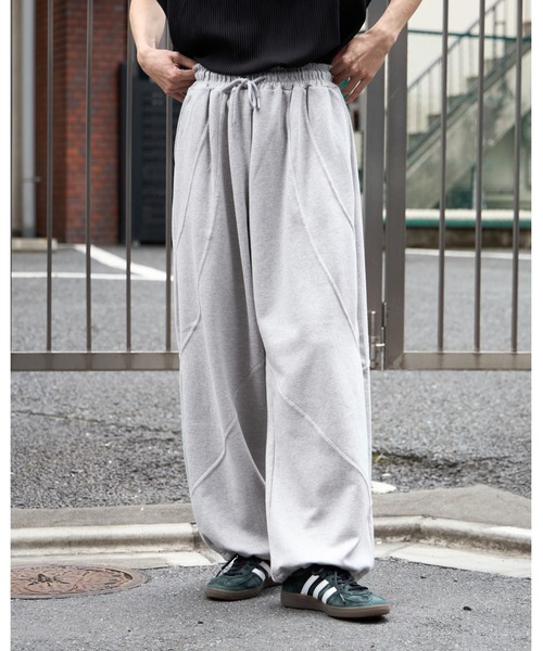 ALAND(エーランド)の「3.3 Field Trip/ステッチパンツ(スウェットパンツ・メンズ・ブラック/グレー・FREE)」の2枚目の写真