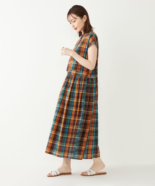 SHIPS Colors(シップス カラーズ)の「SHIPS Colors:〈手洗い可能〉マドラスチェック フレンチスリーブ ワンピース(ワンピース・レディース・オレンジ/ネイビー・ONE SIZE)」の11枚目の写真