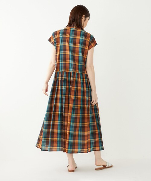 SHIPS Colors(シップス カラーズ)の「SHIPS Colors:〈手洗い可能〉マドラスチェック フレンチスリーブ ワンピース(ワンピース・レディース・オレンジ/ネイビー・ONE SIZE)」の13枚目の写真