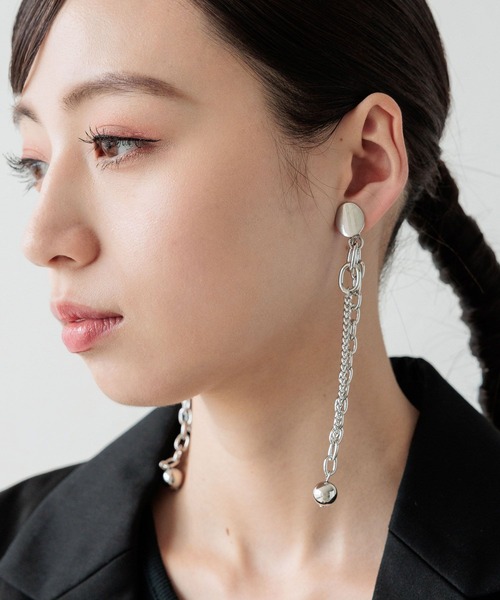 HARE（ハレ）の「デザインチェーンイヤリング(HARE)（イヤリング・レディース・シルバー・FREE）」の6枚目の写真