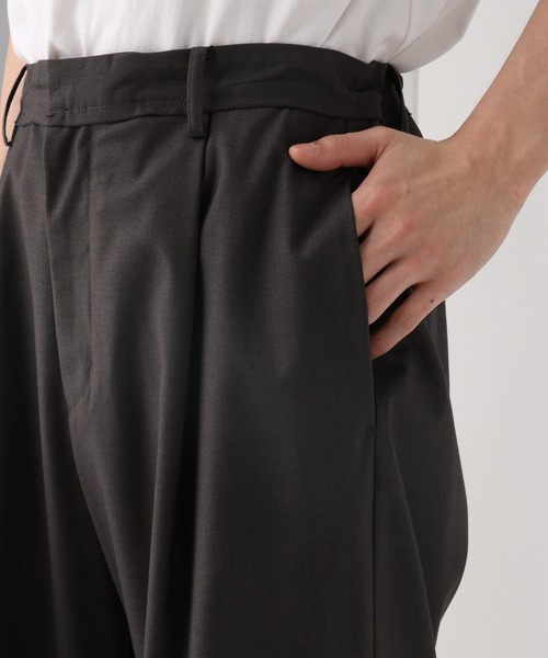 HARE(ハレ)の「【SET UP対応】ニーカットオフトラウザー(HARE)(スラックス・メンズ・ブラック/グレー・FREE)」の18枚目の写真