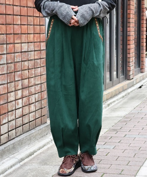 チチカカ（チチカカ）の「ピーチスキンエッグタックパンツ（その他パンツ・レディース・ベージュ/アイボリー/カーキ/ネイビー/オリーブ/グリーン/ボルドー/マスタード・LARGE/MEDIUM）」の5枚目の写真