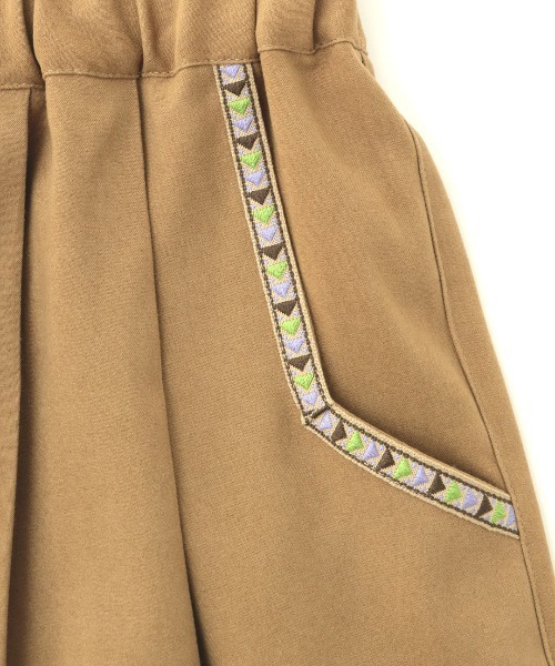 チチカカ（チチカカ）の「ピーチスキンエッグタックパンツ（その他パンツ・レディース・ベージュ/アイボリー/カーキ/ネイビー/オリーブ/グリーン/ボルドー/マスタード・LARGE/MEDIUM）」の16枚目の写真