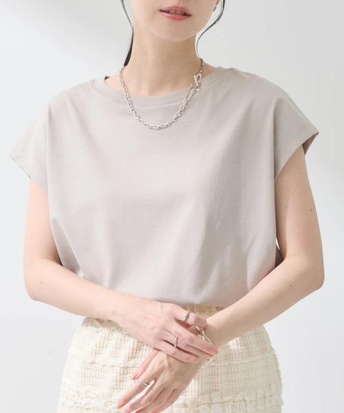 earth music&ecology(アースミュージックアンドエコロジー)の「フレンチT(Tシャツ/カットソー・レディース・ブラック/オフホワイト/ベージュ/ブラウン・S/M)」の4枚目の写真