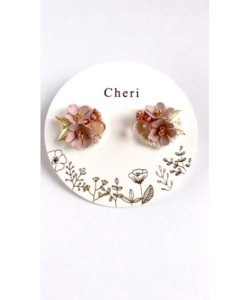 tone（トーン）の「【cheri】【金属アレルギー対応】ビーズ刺繍ピアス お花ピアス 花 立体刺繍 手刺繍 小ぶり ブーケ (MA)（ピアス（両耳用）・レディース・ピンク・FREE）」の2枚目の写真