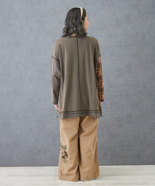 CUBE SUGAR（キューブシュガー）の「空紡糸先染めツイルロゴプリントギャザーパンツ（その他パンツ・レディース・ナチュラル/ベージュ/カーキ/マルチ・M）」の11枚目の写真