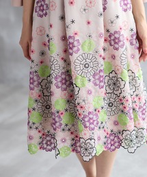 花柄刺繍入り♪ローズティアラ フラワーワンピース 刺繍 ネイビー 46 3L 花柄刺繍入り♪ローズティアラ フラワーワンピース 刺繍