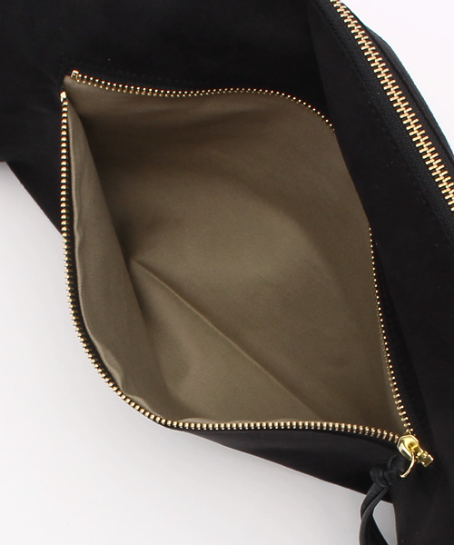 BARDOT ROSE（バルドロゼ）の「【BARDOT ROSE】フリンジチャームクラッチ（クラッチバッグ・レディース・アイボリー/ブラック/サックスブルー・FREE）」の8枚目の写真