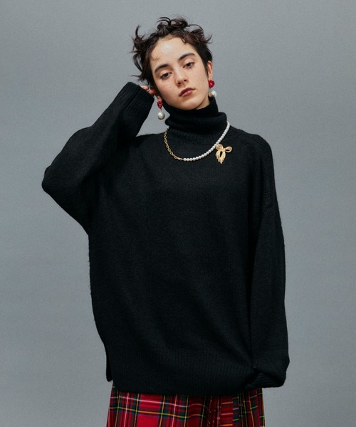 オーバールーズタートルネックニット（ニット/セーター）｜manana