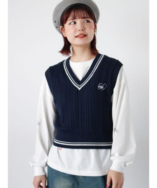 ehka sopo（エヘカソポ）の「ハート刺繍チルデンベスト（ベスト・レディース・オフホワイト/ボルドー/ネイビー/グレー・F）」の3枚目の写真