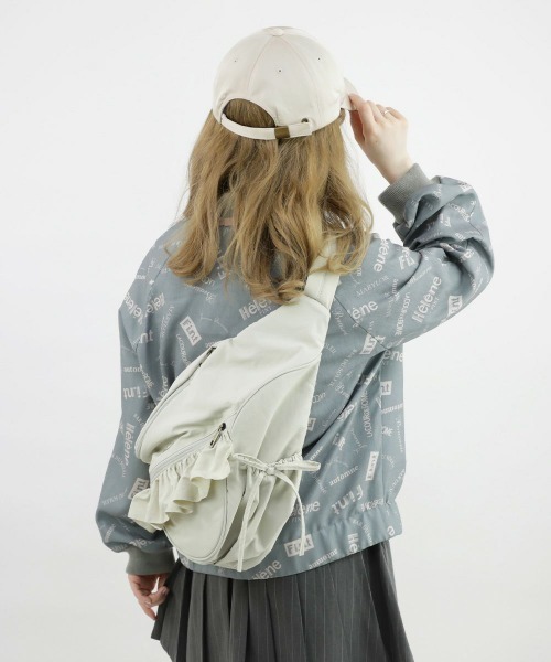 F i.n.t（フィント）の「フリル使いワンショルダーバッグ/fint（ショルダーバッグ・レディース・アイボリー/ブラック・FREE）」の4枚目の写真