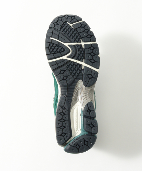 NEW BALANCE(ニューバランス)の「New Balance(ニューバランス) M2002RFK(スニーカー・メンズ・グリーン・25.5cm/26cm/26.5cm/27cm/27.5cm/28cm)」の7枚目の写真