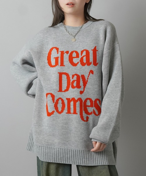 SPINNS(スピンズ)の「配色シンプルロゴ ジャガードビッグニット(ニット/セーター・レディース・キナリ/杢グレー/ネイビー/ブラック/バーガンディー・ONESIZE)」の3枚目の写真