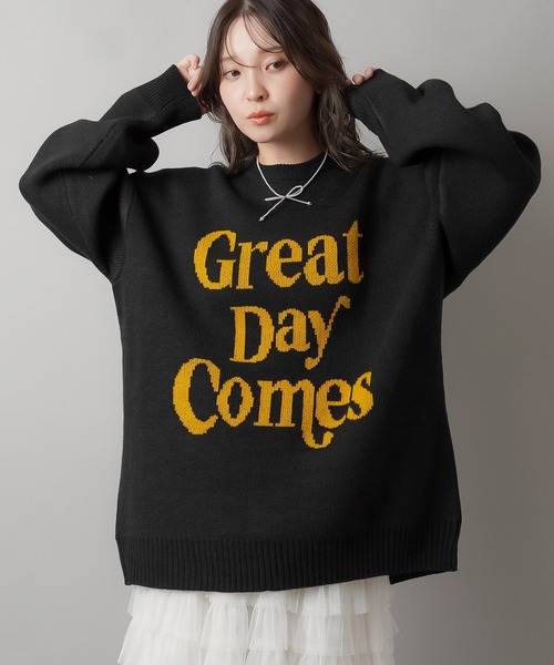 SPINNS(スピンズ)の「配色シンプルロゴ ジャガードビッグニット(ニット/セーター・レディース・キナリ/杢グレー/ネイビー/ブラック/バーガンディー・ONESIZE)」の15枚目の写真