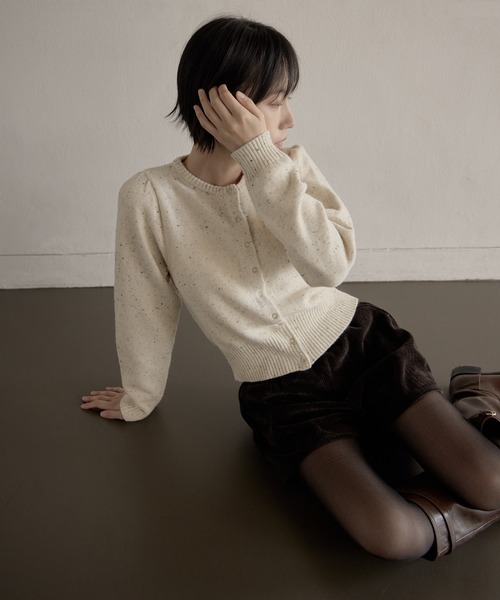 セール】【UNE ORIGINAL】シルバーボタンリブショルダーパフぼかし