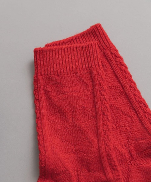 URBAN RESEARCH Sonny Label（アーバンリサーチサニーレーベル）の「H FOOTWEAR　ダイヤ柄ソックス（ソックス/靴下・レディース・レッド/グレー系その他/オフホワイト・FREE）」の4枚目の写真