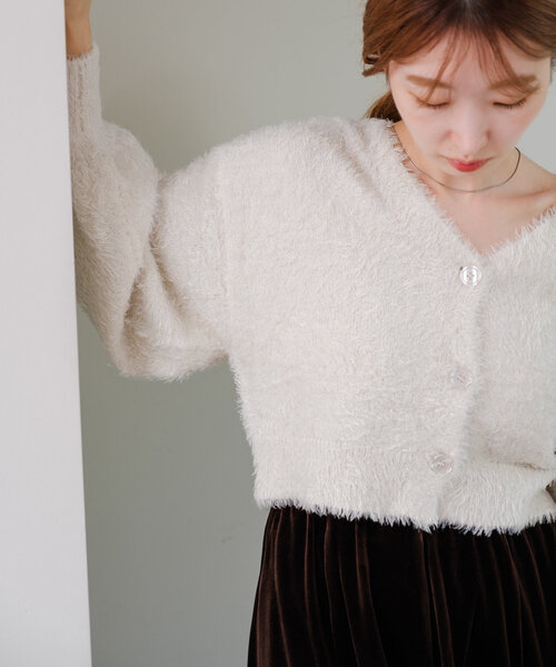 Kastane（カスタネ）の「*【S.Lサイズ展開/WEB限定】ラメシャギーカーディガン（ニット/セーター・レディース・チャコールグレー/オレンジ/アイボリー/ライム・SMALL/LARGE）」の5枚目の写真