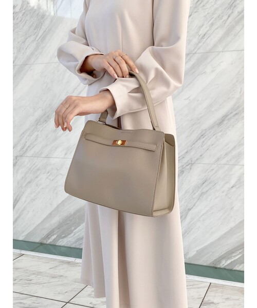 index（インデックス）の「＜通勤・セレモニー対応＞2way トートバッグ（トートバッグ・レディース・ブラック/ベージュ・00）」の8枚目の写真