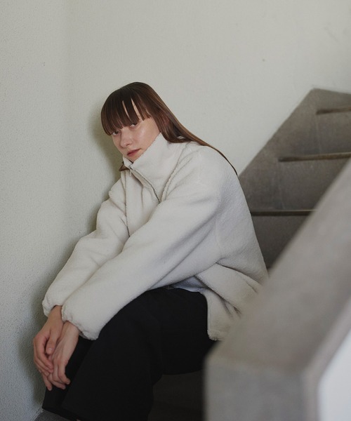 LIAN（リアン）の「スタンドカラーボアブルゾン（ブルゾン・レディース・ホワイト×ブラック/ブラック×ホワイト/ホワイト×グレー/アイボリー/ブラック・FREE）」の14枚目の写真