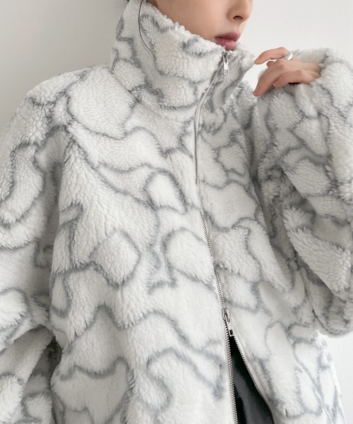 LIAN（リアン）の「スタンドカラーボアブルゾン（ブルゾン・レディース・ホワイト×ブラック/ブラック×ホワイト/ホワイト×グレー/アイボリー/ブラック・FREE）」の8枚目の写真