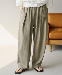 Libra Cue（リブラ キュー）の「コクーンシルエットストライプタックパンツ（その他パンツ）」