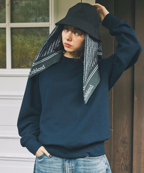 Unblend（アンブレンド）の「【Unblend】アソート オリジナルグラフィック  大判マルチ スカーフ（バンダナ/スカーフ・レディース・ネイビー/ブラック/グリーン/ホワイト・FREE）」の16枚目の写真