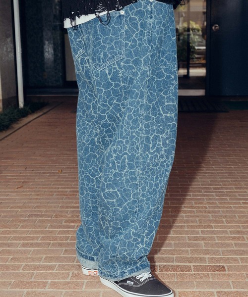 Subciety（サブサエティ）の「Laser processed denim pants（デニムパンツ・メンズ・ブルー/ブラック・X-LARGE/LARGE/MEDIUM/SMALL）」の12枚目の写真