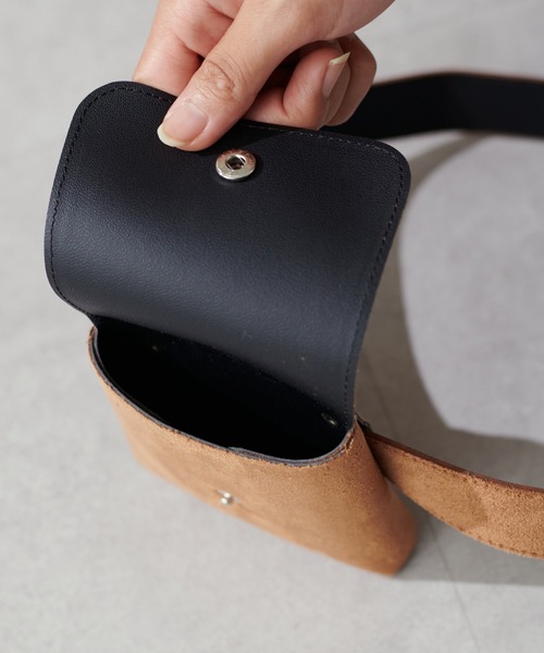 LARUTA（ラルータ）の「【LARUTA】スエード調ポシェット付きベルト（ベルト・レディース・ブラック/キャメル・FREE）」の12枚目の写真