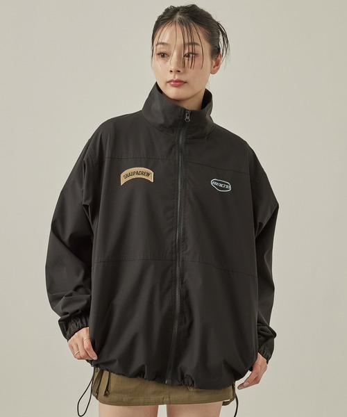 Snap club（スナップクラブ）の「【Snap club】ダブルロゴ刺繍 ドロストビッグスタンドジャケット（ブルゾン・レディース・レッド/ブラック・M/L）」の7枚目の写真