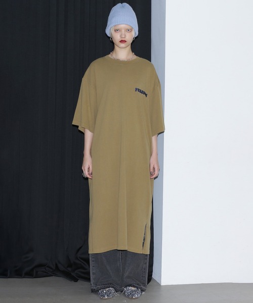 ROSE BUD(ローズバッド)の「(GENE HEAVENS)フリーダムエンブロイダリー Tシャツ ワンピース(ワンピース・レディース・ブラック/カーキ・ONE SIZE)」の1枚目の写真