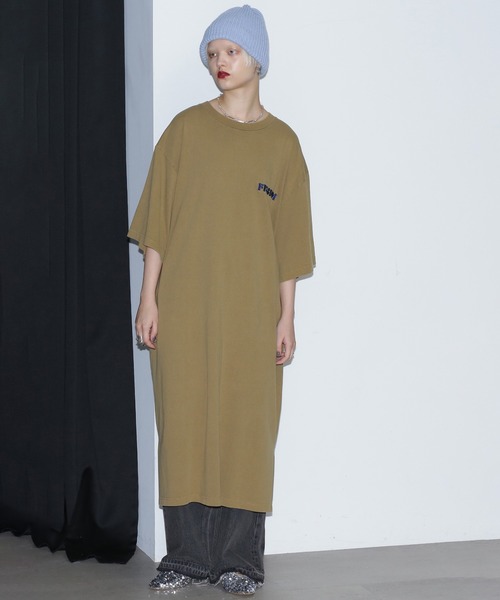 ROSE BUD(ローズバッド)の「(GENE HEAVENS)フリーダムエンブロイダリー Tシャツ ワンピース(ワンピース・レディース・ブラック/カーキ・ONE SIZE)」の3枚目の写真