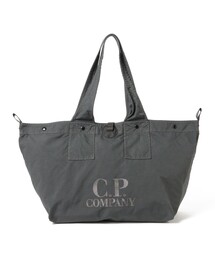 C.P. COMPANY（シーピーカンパニー）の「C.P. Company / TWILL LEFT HAND LOGO BAG（トートバッグ・メンズ）」
