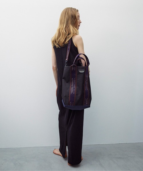 feepur（フェピュール）の「【THEATRE PRODUCTS/シアタープロダクツ】別注リサイクルボトルジャガードテープトートバッグ-L-（トートバッグ・レディース・ブラック・FREE）」の9枚目の写真